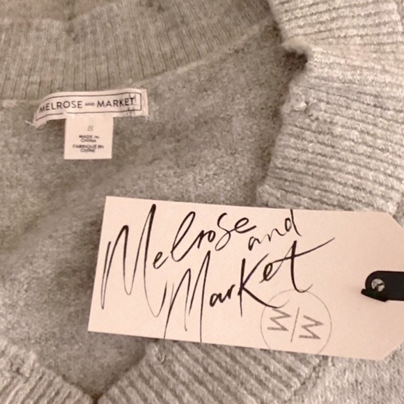 MELROSE & MARKET V-Neck Heather Grey Sweater - Picture 8 of 10